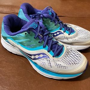 Women’s Saucony everun Ride 10 purple teal running shoes 7.5